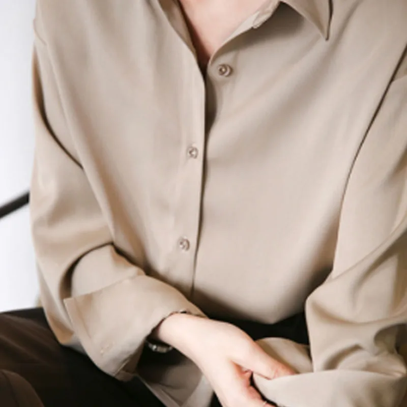 Camisa Feminina Elegante de Ce - Silk Blouse Button avaliação e preço